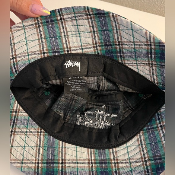 STUSSY PLAID BUCKET HAT ~ AS SEEN ON HAILEY BIEBER - Picture 5 of 5